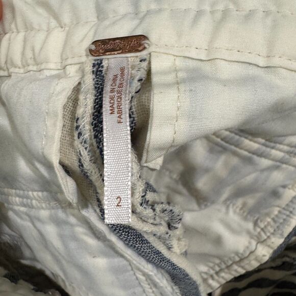 Free People Shorts Women's 2 Ivory Blue Striped Summer Beach Mini - Picture 7 of 9